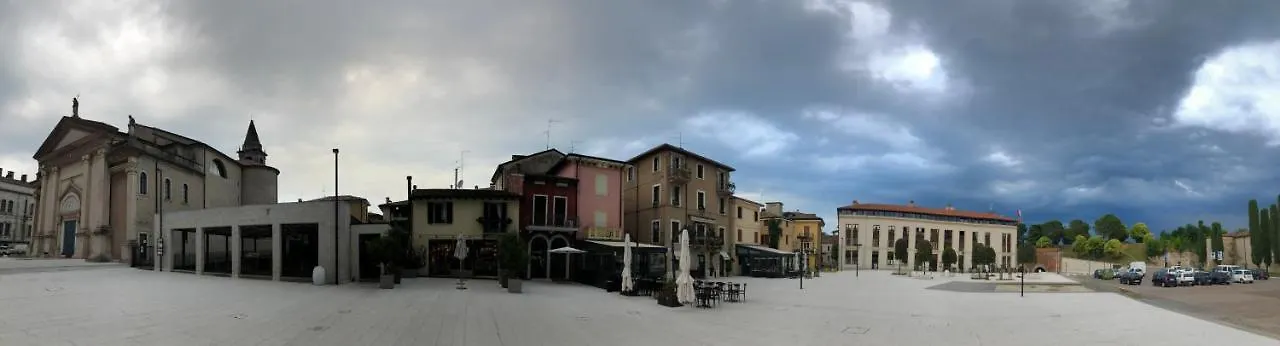 Hotel Casa Porto Vecchio Peschiera del Garda Italia